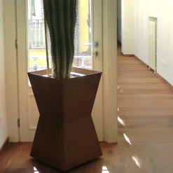 Marco Gaviraghi Calloni 5 Portavaso in acciaio corten><noscript><img width=