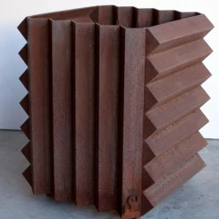 Marco Gaviraghi Calloni 73 Portavaso in ferro><noscript><img width=