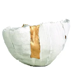 Paola Paronetto Bowl Cartoccio in ceramica bianca con inserto dorato #2> Centrotavola
