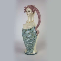 Alessandro Iudici Brocca in ceramica con donna dai capelli rossi><noscript><img width=