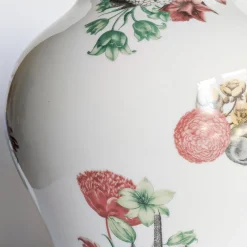 Grand Tour by Vito Nesta Cairo Vaso in porcellana ad anfora con fiori e architetture H27Cm><noscript><img width=
