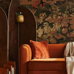 MaVoix Carta da parati Hidden in Plain Sight Camouflage Marsala di Magnus Gjoen><noscript><img width=