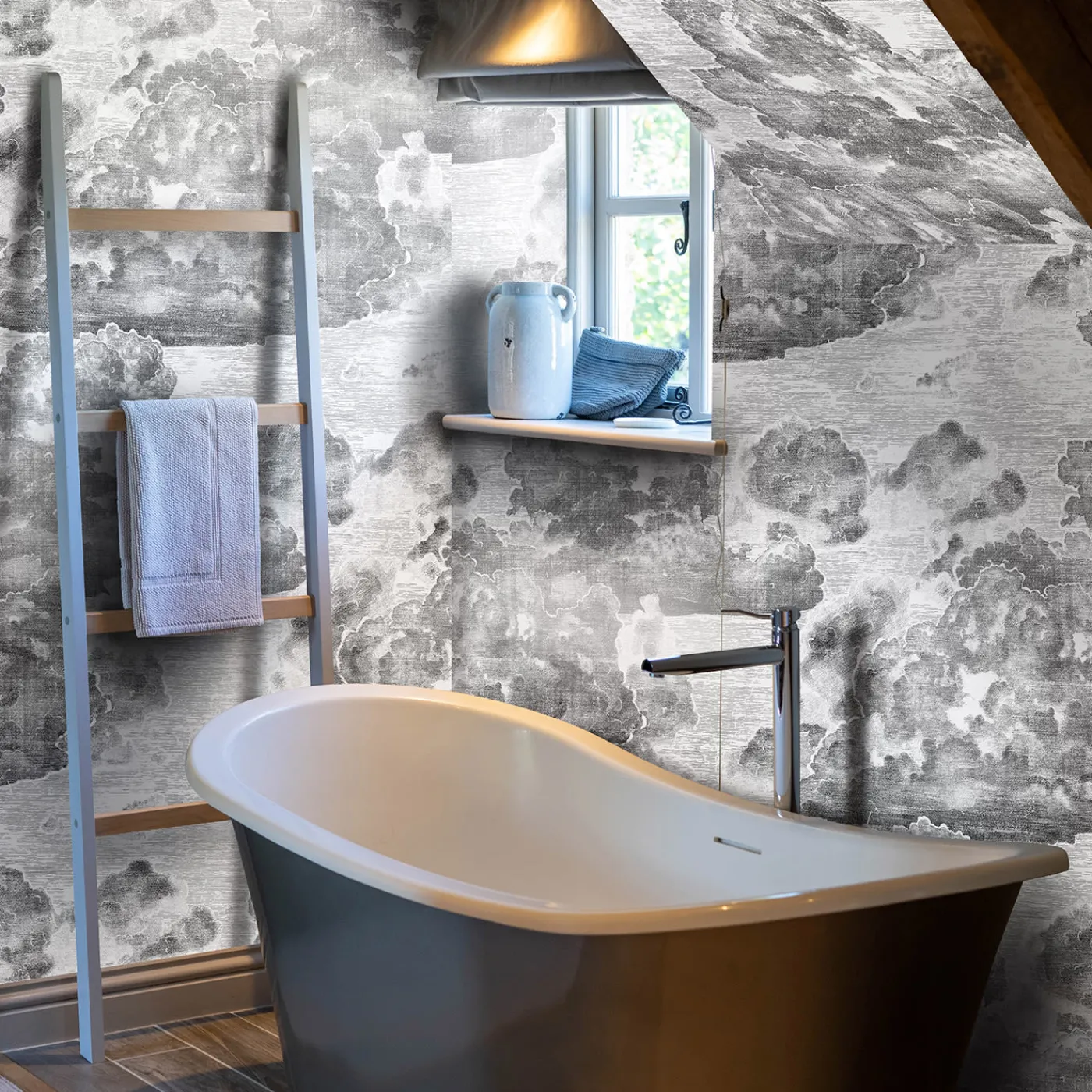 Wallpapers4Beginners Carta da parati vintage con nuvole nere> Carte Da Parati