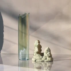 Coki Catharsis Vaso scultoreo in vetro salvia #1><noscript><img width=