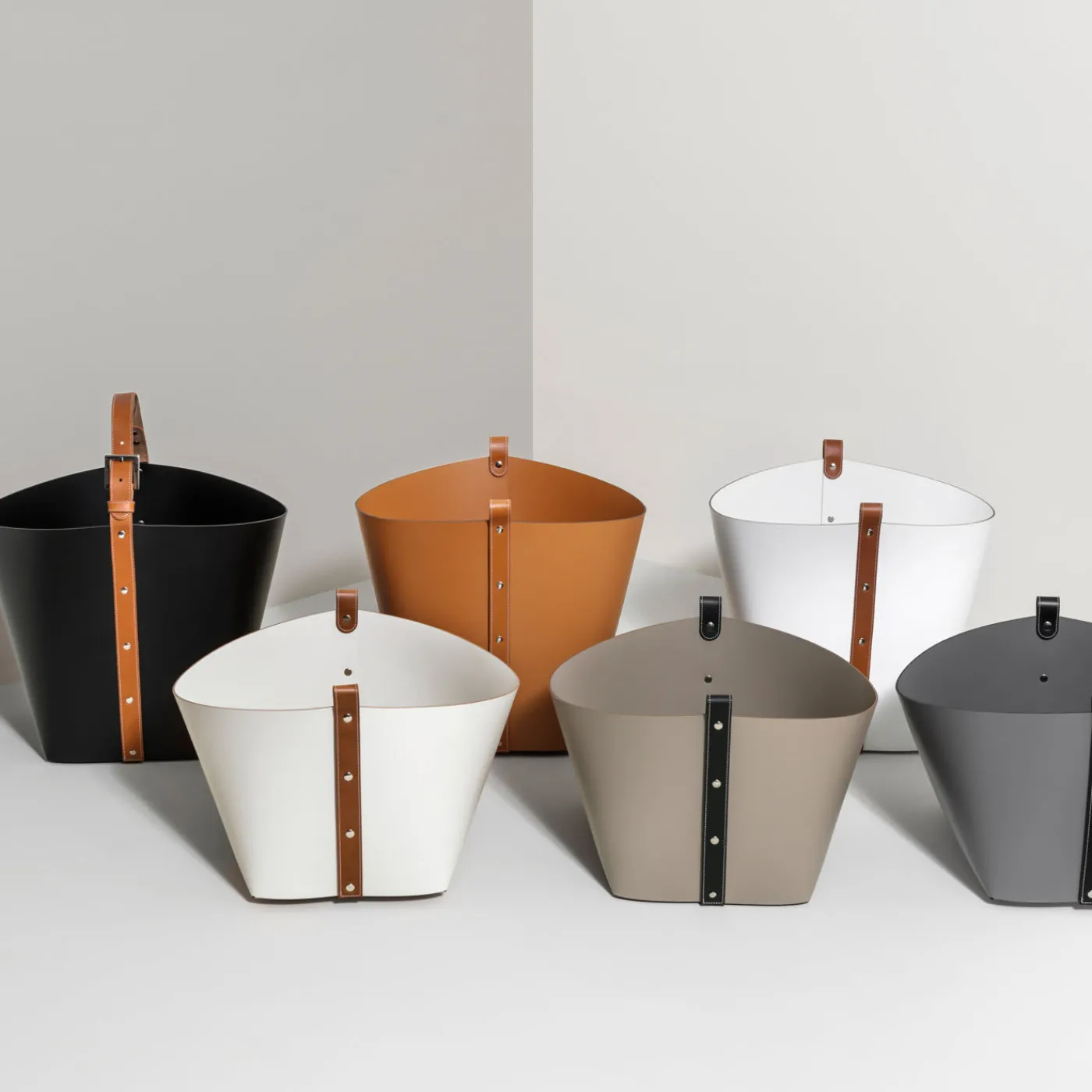 Pinetti Cestino in pelle grande Ovo> Ceste