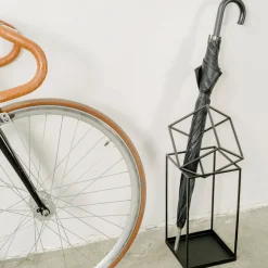 Marco Ripa Chi sei tu portaombrelli><noscript><img width=