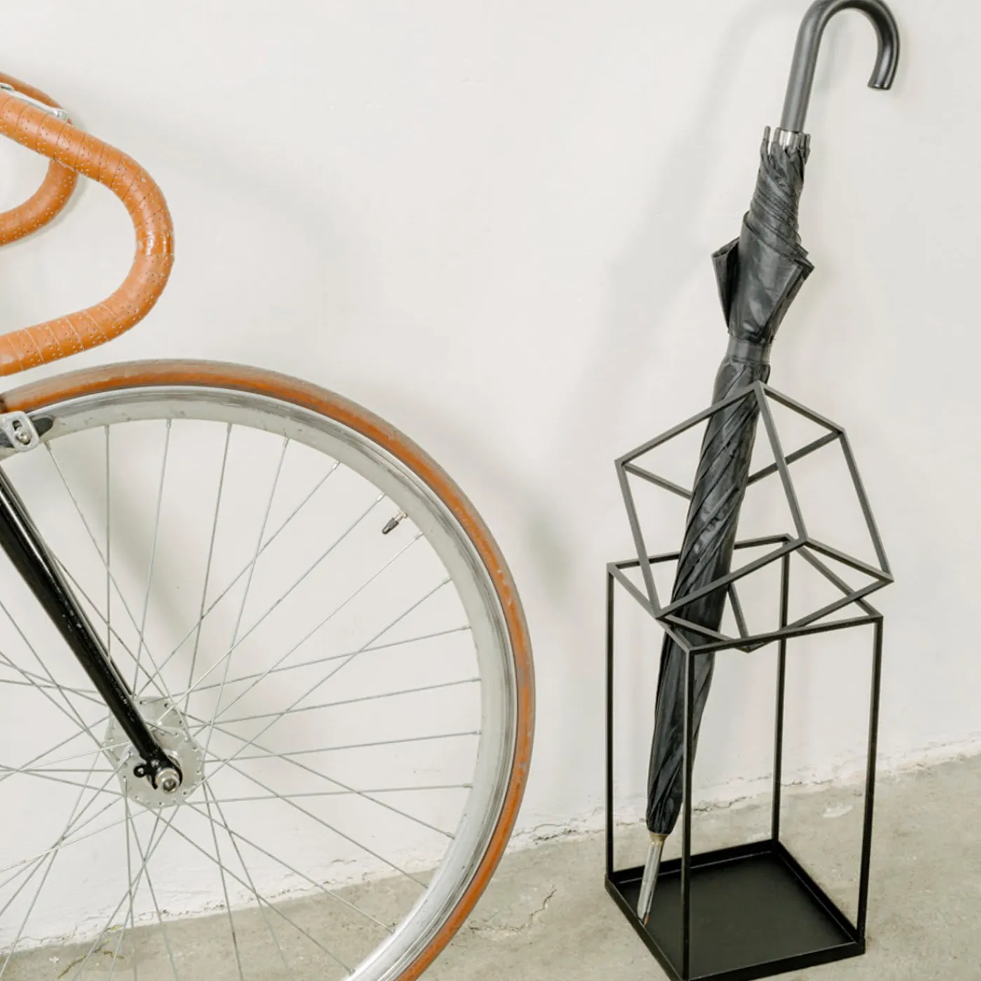 Marco Ripa Chi sei tu portaombrelli> Portaombrelli