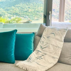 Villa Como Coperta di bambù dipinta a mano con frange bianche e nere><noscript><img width=