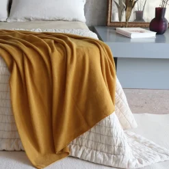 Once Milano Coperta di lino bianca e ondulata><noscript><img width=