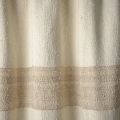 The House of Lyria Coperta di lino e seta con frange Senja.D1><noscript><img width=