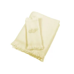 San Patrignano Coperta per neonati in 100% cashmere color crema e giallo limone con frange corte><noscript><img width=