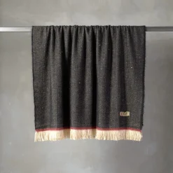 The House of Lyria Coperta policroma con frange Riptide> Coperte