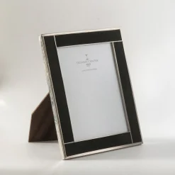 Design Center 1991 Cornice nera Galucharme di Nino Basso> Cornici