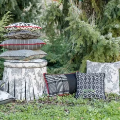 l'Opificio Cuscino Carrè quadrato bianco e nero in tessuto jacquard geometrico><noscript><img width=