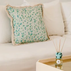 Carola fra i Trulli Cuscino grande con frange verdi e acquatiche><noscript><img width=