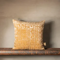 The House of Lyria Cuscino quadrato Celidonia in velluto jacquard dorato> Cuscini