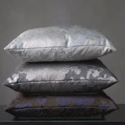 The House of Lyria Cuscino quadrato floreale grigio Ortensia><noscript><img width=