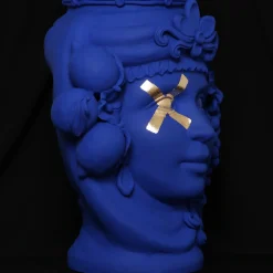 Stefania Boemi Donna Assunta Vaso Oltremare blu> Vasi Figurativi