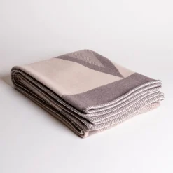 Luhdo Harlequin Caffè Latte Fancy Plaid><noscript><img width=