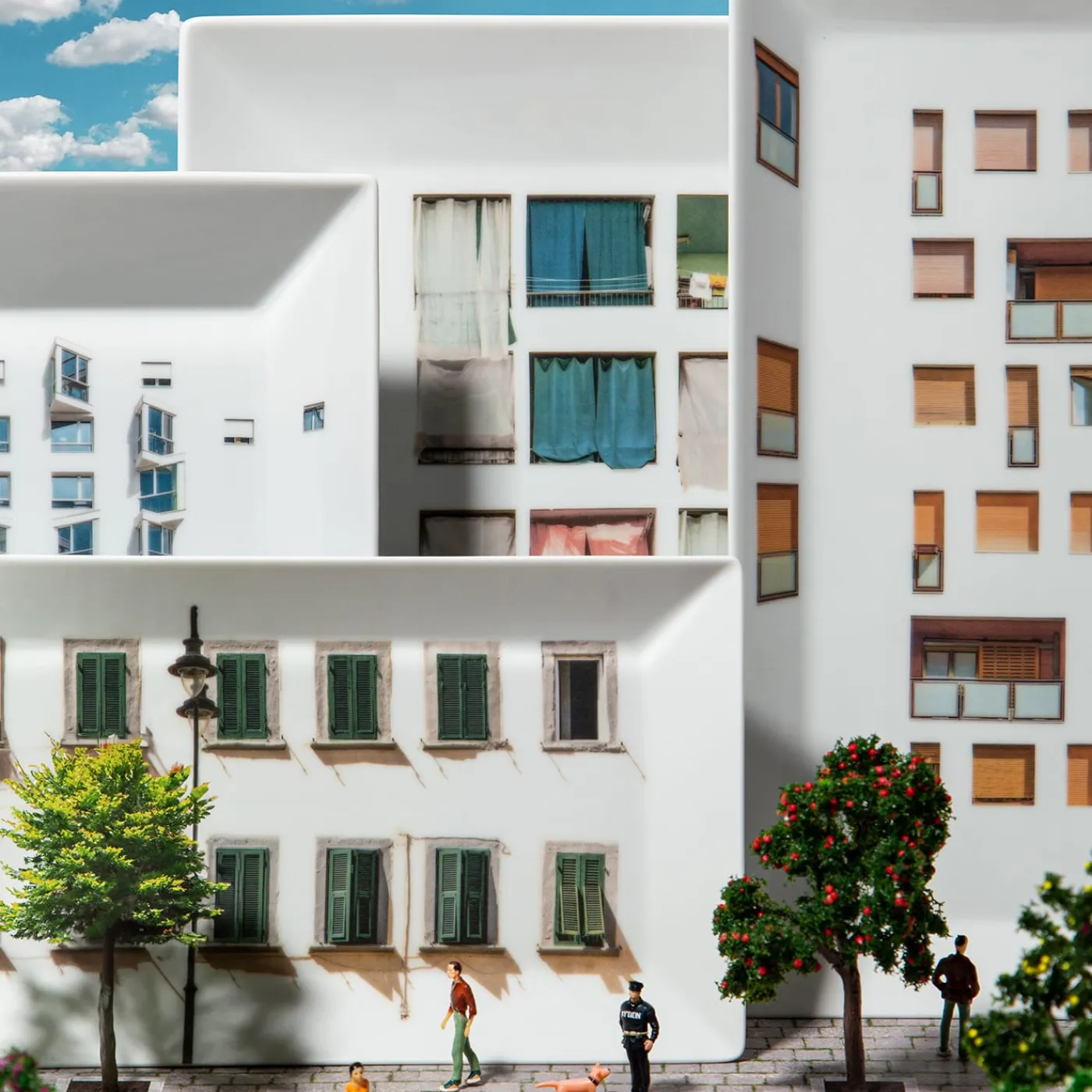 Grand Tour by Vito Nesta La Finestra Sul Cortile Piccola Videopoche rettangolare in porcellana #3> Svuotatasche