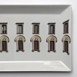 Grand Tour by Vito Nesta La Finestra Sul Cortile Videopoche rettangolare in porcellana #3><noscript><img width=