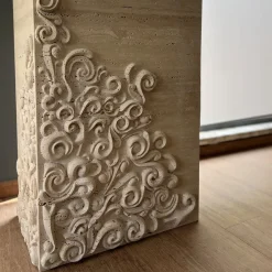 Kreoo Lavabo Dame Freestanding in Travertino Paglierino><noscript><img width=