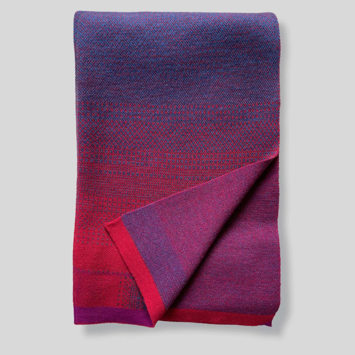 Lanificio Leo Madori Aka Coperta rossa e blu di Stormo Studio> Coperte