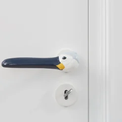 NIVA Design Maniglia colorata Airone di Nicole Valenti><noscript><img width=