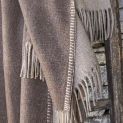 Alonpi Melrose Coperta piccola con frange marrone chiaro><noscript><img width=