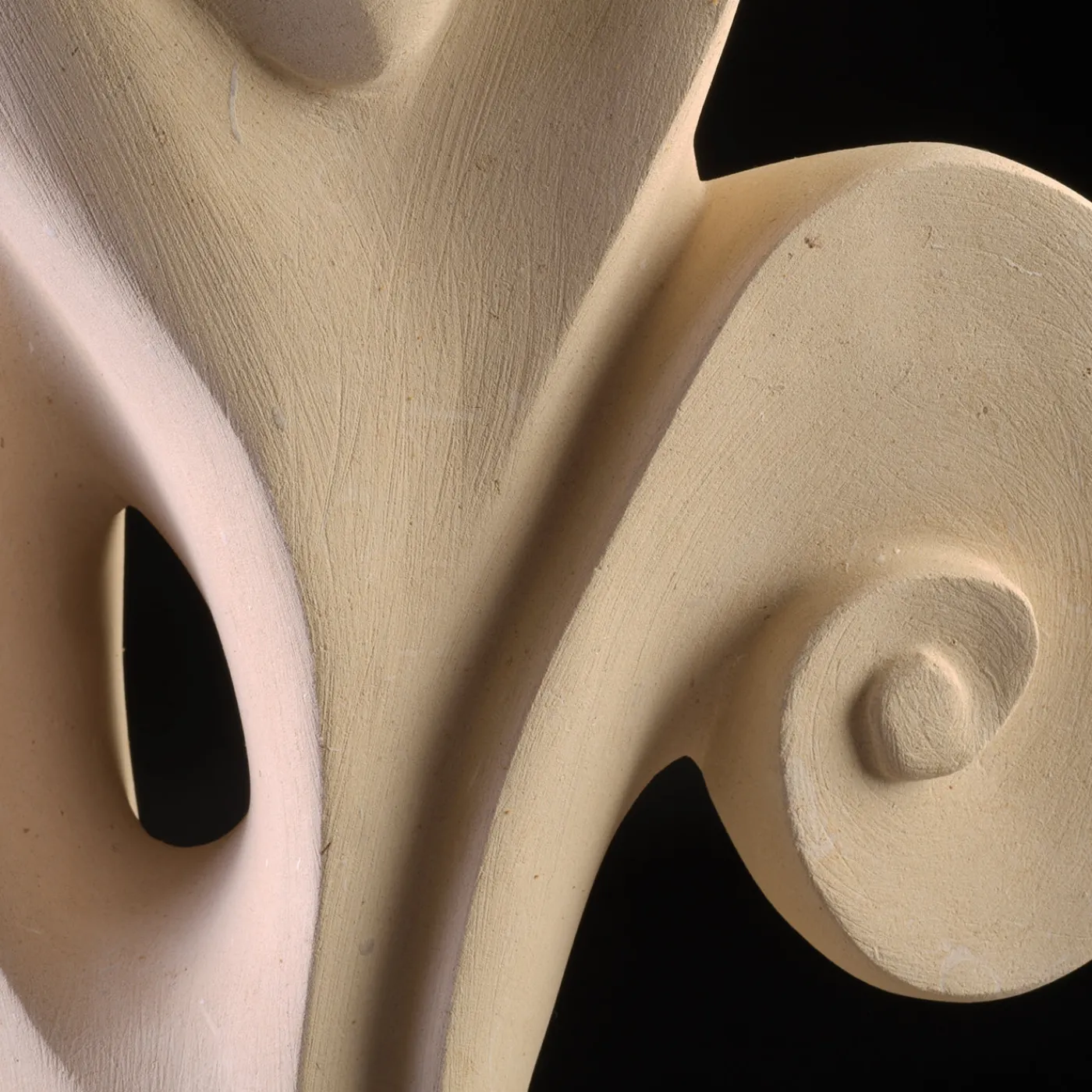 Creazioni di Andrea Serra Oltre le Maree scultura in pietra leccese> Sculture Decorative