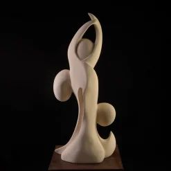 Creazioni di Andrea Serra Oltre le Maree scultura in pietra leccese><noscript><img width=