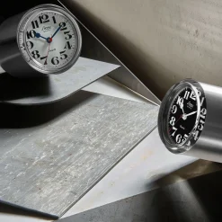 Lorenz Static Orologio da tavolo in argento statico di Richard Sapper><noscript><img width=