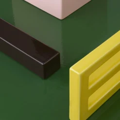 Mutina Paesaggi Scultura quadrata policroma di Nathalie Du Pasquier> Sculture Decorative