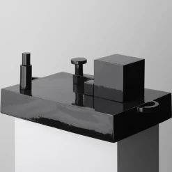 Mutina Paesaggi Scultura rettangolare nera di Nathalie Du Pasquier><noscript><img width=