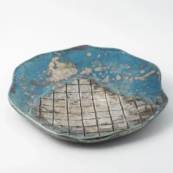 Design Center 1991 Piatto decorativo in ceramica Riflessi Veneziani di Nino Basso><noscript><img width=