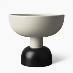 Bitossi Ceramiche Piccolo centrotavola in bianco e nero di Ettore Sottsass> Centrotavola