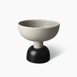 Bitossi Ceramiche Piccolo centrotavola in bianco e nero di Ettore Sottsass><noscript><img width=