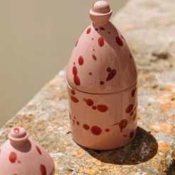 Carola fra i Trulli Portacandele Trullo Rosa e Borgogna><noscript><img width=