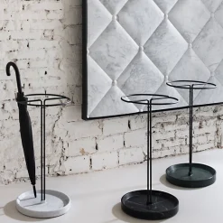 Salvatori Portaombrelli Pietra L07 in marmo Nero Marquinia di Piero Lissoni><noscript><img width=