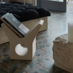 Pimar Limestone Portariviste in pietra calcarea Yo Lecce di Marco Guazzini><noscript><img width=