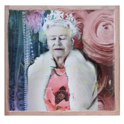 Barbara Petrecca Regina Elisabetta II in arazzo rosa Edizione limitata> Pannelli Decorativi