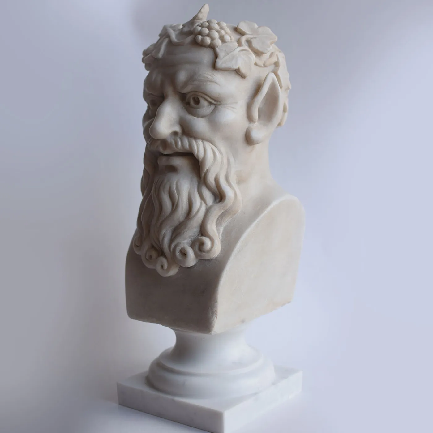 Todini Sculture Satiro con uva scultura in marmo di Carrara> Statuine