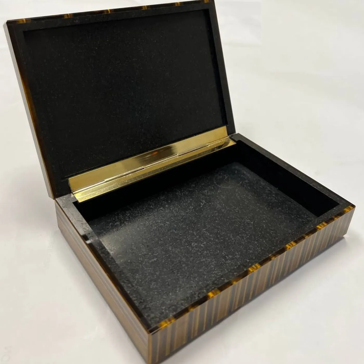 Obsydian Stone Scatola per gioielli Edfu con occhio di tigre> Portagioie