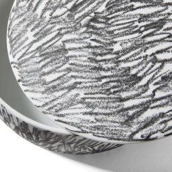 Cassina Scatola rotonda in bianco e nero Post Scriptum di Formafantasma #2> Scatole