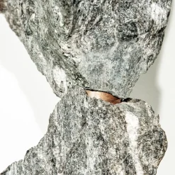 Pietre Trovanti Scultura a testa in giù> Sculture Decorative