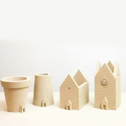 Pimar Limestone Scultura "Casavasetto" di Ugo La Pietra> Sculture Decorative