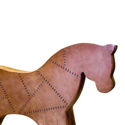 Bottega Conticelli Scultura di cavallo a dondolo Isabelle><noscript><img width=