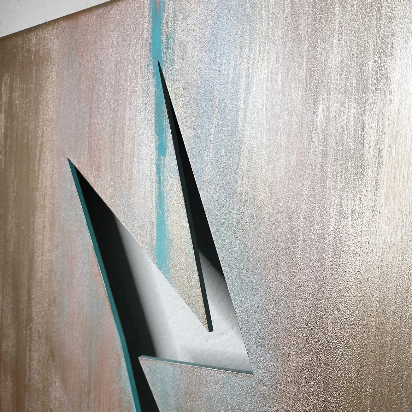 Marzia Boaglio Scultura in bronzo all'alluminio Squarcio> Pannelli Decorativi