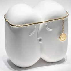 Antonio Aricò Scultura in ceramica Il Bacio> Statuine