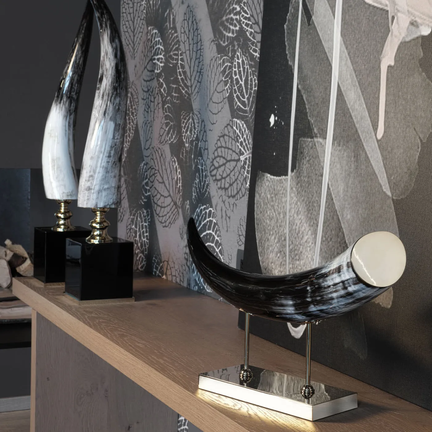 Petri Firenze Scultura in corno nero curvo> Sculture Decorative